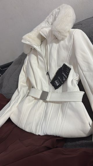 Chaqueta Oysho esquí blanca talla L