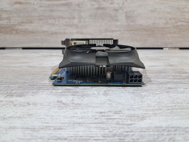 Nvidia GT 740 2GB DDR5 (GigaByte)