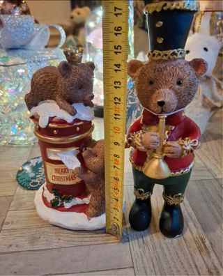 Figuras de osos navideños