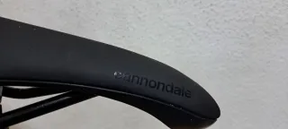 Tija y sillín Cannondale