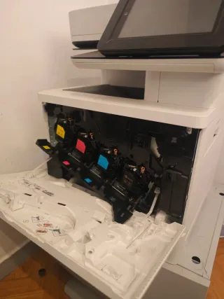 Impresora HP MFP E57540 Láser Color