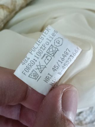 Chaqueta vintage color crema estilo barroco