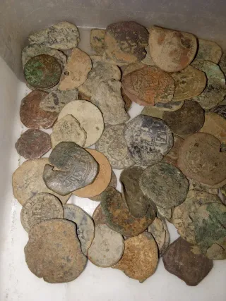 Lote 66 monedas antiguas para limpiar