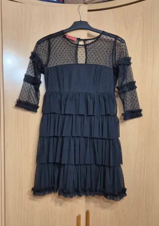 Vestido negro volantes tul lunares
