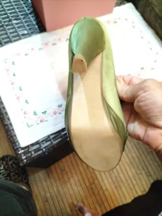 Zapatos de raso verde Marypaz