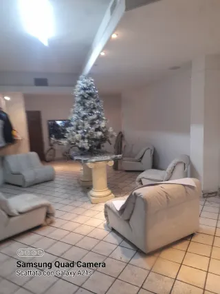 Tavolo cristallo con 2 colonne romane