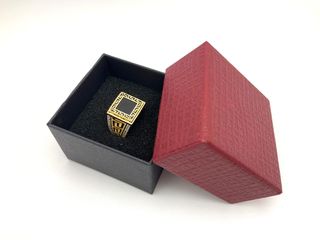 sello oro 18k con circonita