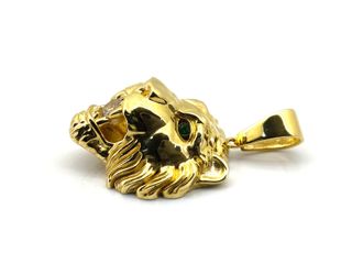 colgante oro 18k con piedra con esmeralda