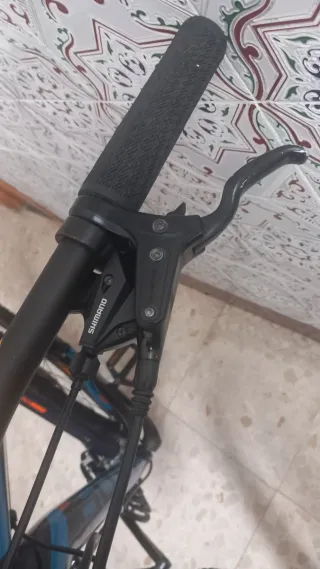 Bicicleta de Montaña Azul y Naranja