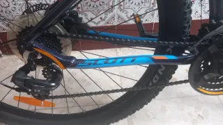 Bicicleta de Montaña Azul y Naranja