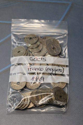 45 monedas de 50 céntimos de 1949.