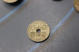 45 monedas de 50 céntimos de 1949.
