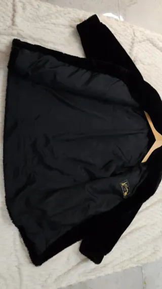 Abrigo de piel de muton nuevo talla 44