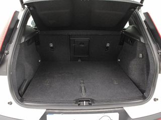 VOLVO XC40 1969 HIBRIDO