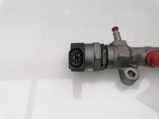 RAMPA INYECTORA VOLKSWAGEN GOLF VII LIM. (2)