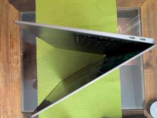 MacBook Air Intel i5 8GB 256GB SSD Gris