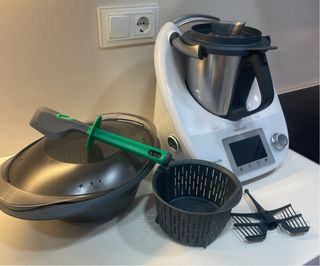 Thermomix TM5. Poco uso.