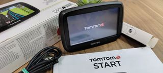 TomTom 40 GPS/Navegador ( Completo de Europa 2025)