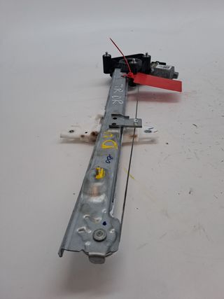 ELEVALUNAS TRASERO DERECHO HYUNDAI I20 (3)