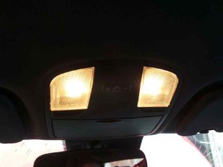 LUZ INTERIOR HYUNDAI I30 (3)