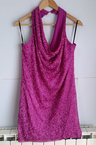 Elegante vestido fucsia cuello halter forrado