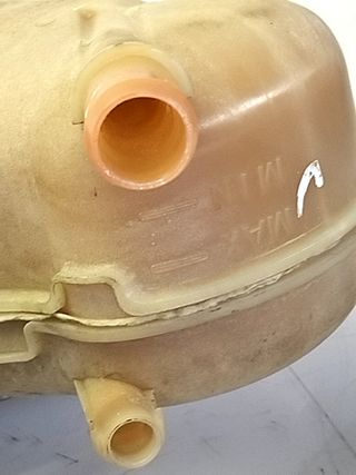 DEPOSITO EXPANSION HYUNDAI BAYON