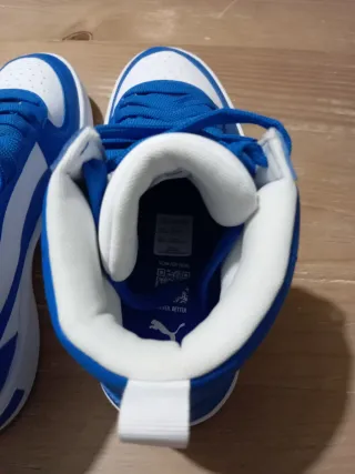 NUEVAS Zapatillas Puma altas azules y blancas