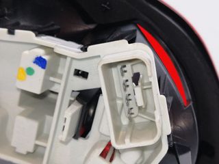 PILOTO TRASERO DERECHO VOLKSWAGEN PASSAT CC (357) (3)