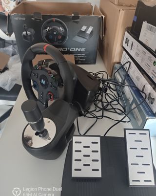 Volante per console. O PC. Xbox. PS4