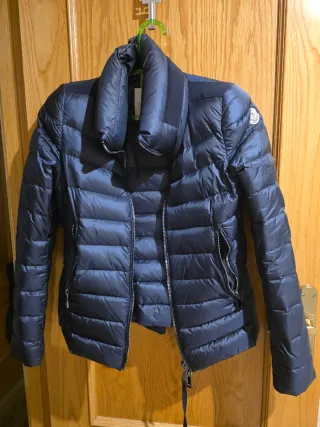 Chaqueta Moncler azul mujer