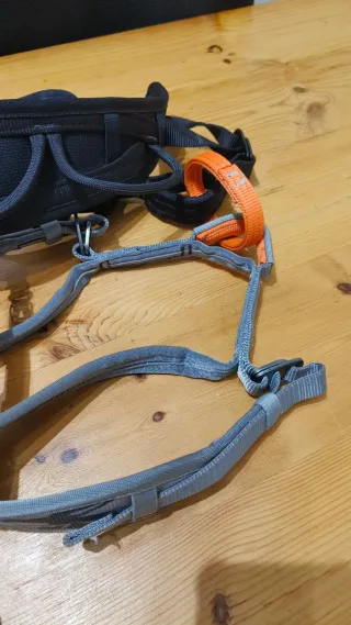 Arnés Simond Ferrata y Escalada Talla S-M