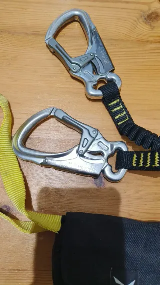 Disipador Salewa Via Ferrata + Regalo Extensor