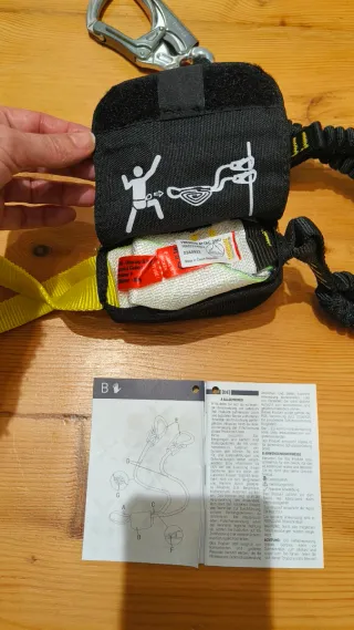 Disipador Salewa Via Ferrata + Regalo Extensor