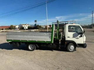 Nissan Cabstar 2004