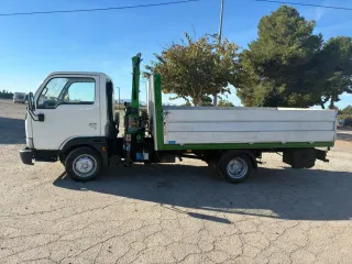 Nissan Cabstar 2004