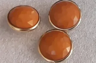 Lote 16 botones- 9 colores