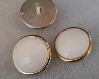 Lote 16 botones- 9 colores