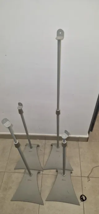 Soportes de pie para altavoz VLS 615 (4 unidades)