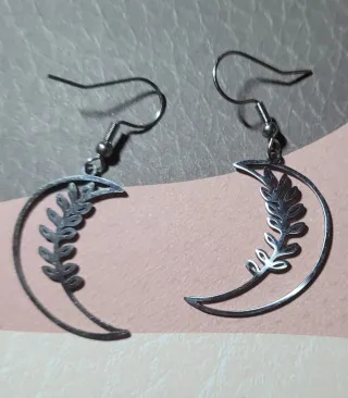 Pendientes Luna con Hoja