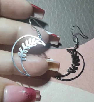 Pendientes Luna con Hoja