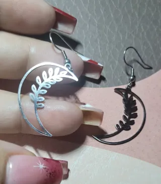 Pendientes Luna con Hoja