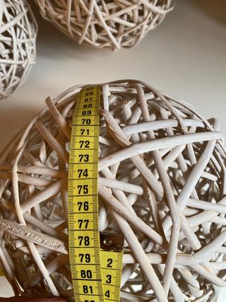 Sfere in vimini pz15 , diametro 25 .