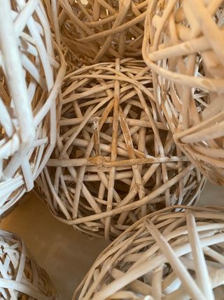 Sfere in vimini pz15 , diametro 25 .