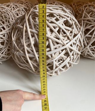 Sfere in vimini pz15 , diametro 25 .