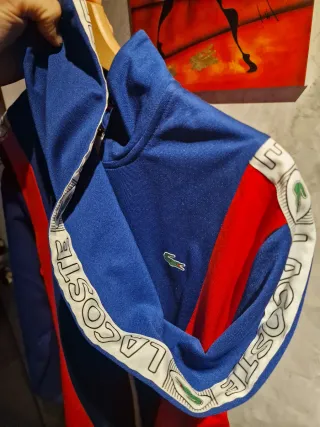 Chaqueta Lacoste Azul y Roja