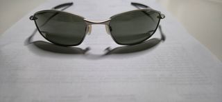 Gafas de Sol Grises y Verdes