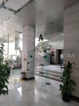 Oficina Edificio Cristal en Calle Luis Montoto 107