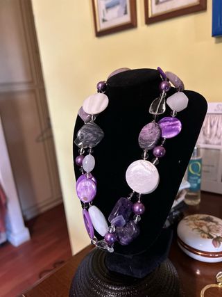 Collana Pietra Naturale e Vetro Viola Bianco