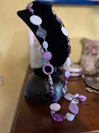 Collana Pietra Naturale e Vetro Viola Bianco