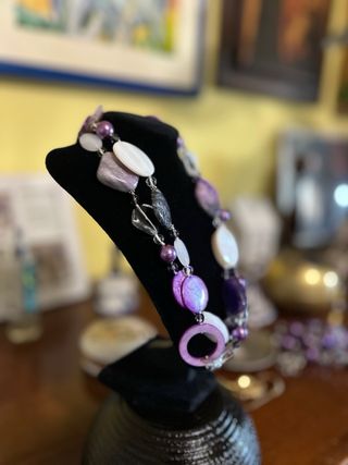 Collana Pietra Naturale e Vetro Viola Bianco